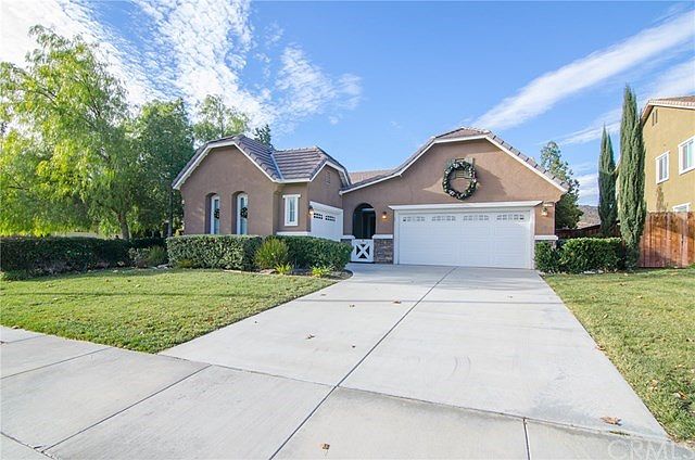 1st image of 27309 Carlton Oaks St