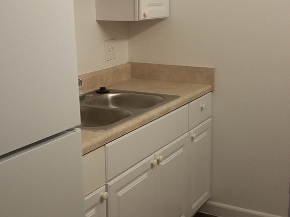 3rd image of 4803 Mandy Ave APT 1