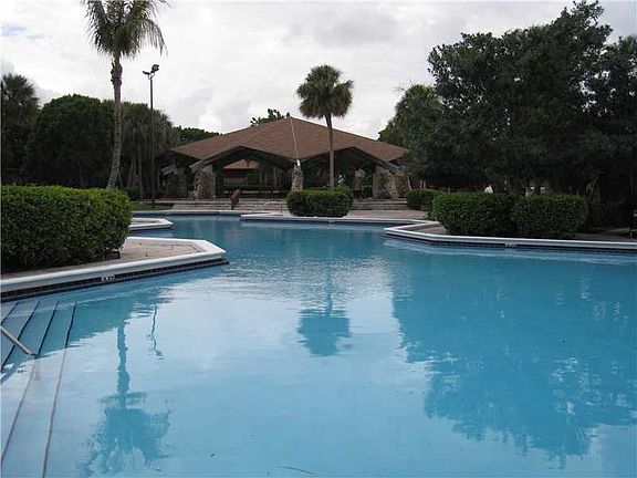 4th image of 6601 SW 116th Ct APT 410