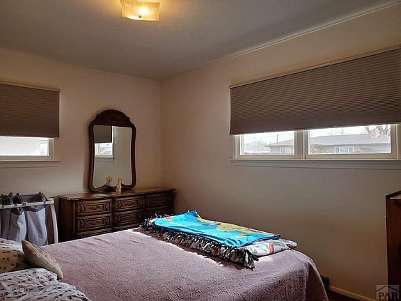 4th image of 53 Stanford Ave