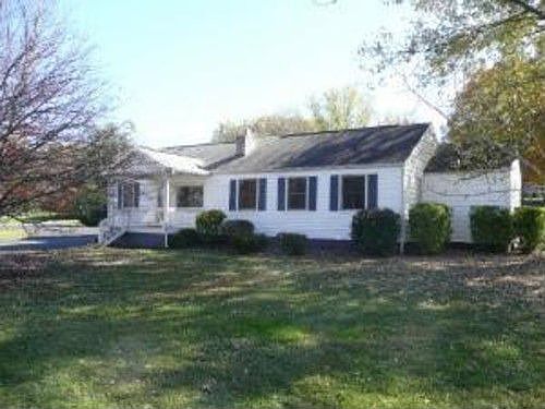 3rd image of 3706 Forestdale Ave
