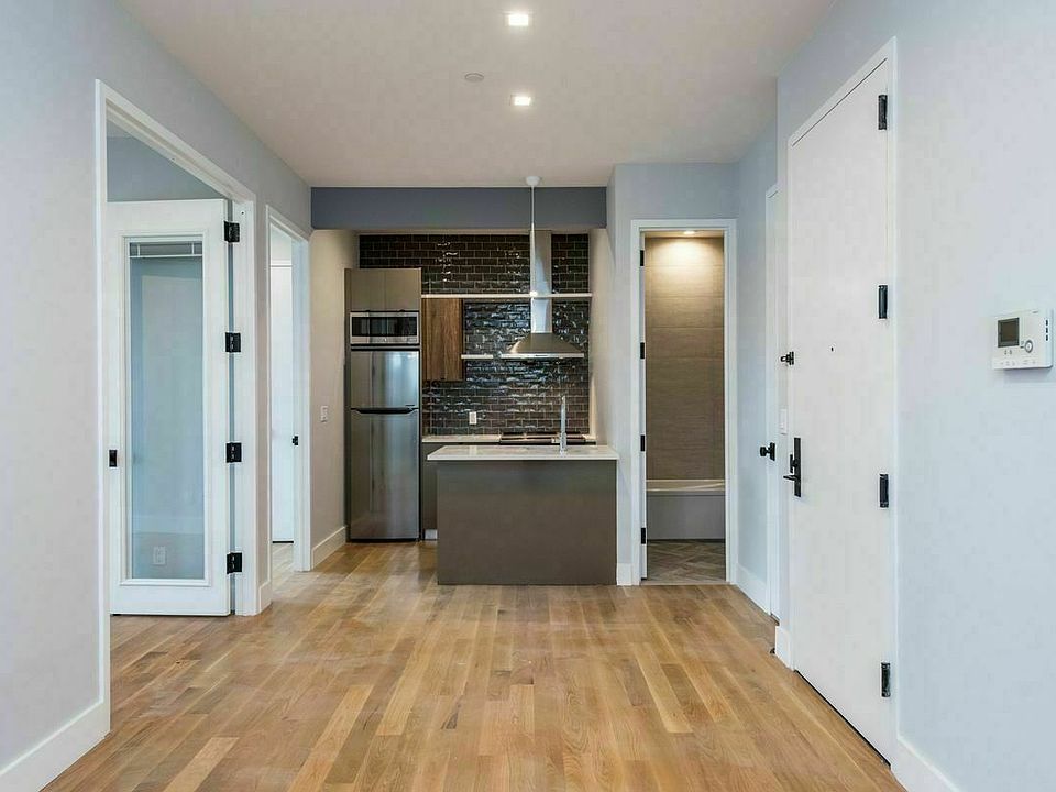 1st image of 36 Belvedere St #2F