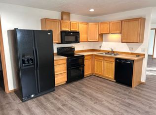 2270 Pony Run, North Pole, AK 99705