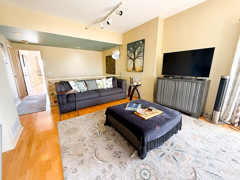587 Virginia Ave NE #Penthouse 1 — Photo 15