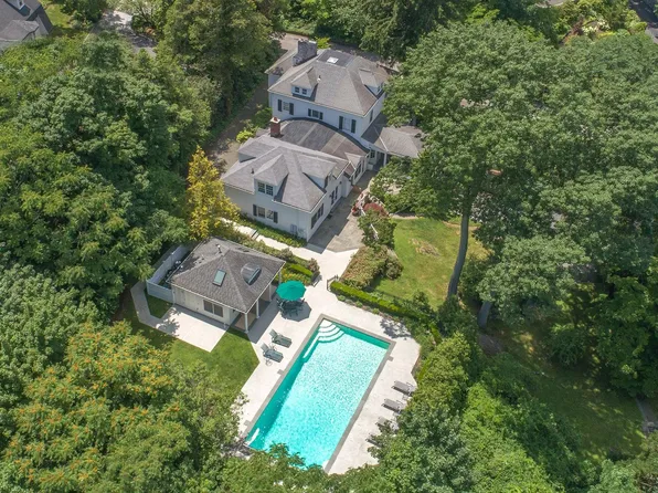 1 Dogwood Lane, Rye, NY 10580
