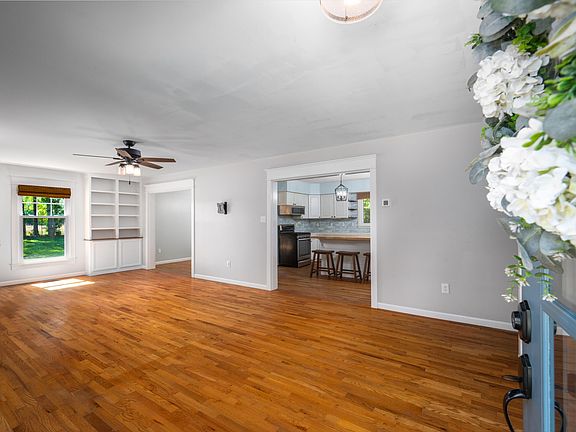 5th image of 2714 White Smith Rd
