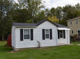 3239 Ludwig St, Burton, MI 48529
