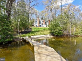 335 Magothy Bridge Rd, Pasadena, MD 21122