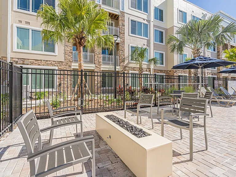 Sandpiper Glen 62+ Apartments — Photo 10