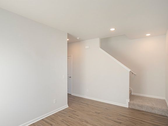 Homesite 115 Flex Room and Entry