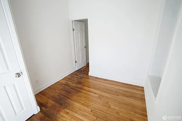 Rented by Oxford Property Group | media 12