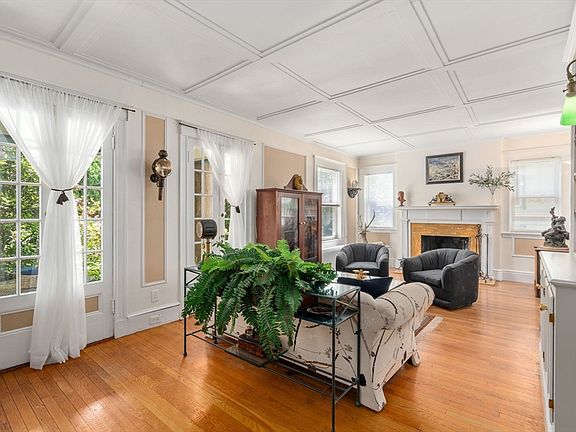4th image of 63 Winthrop Rd #1