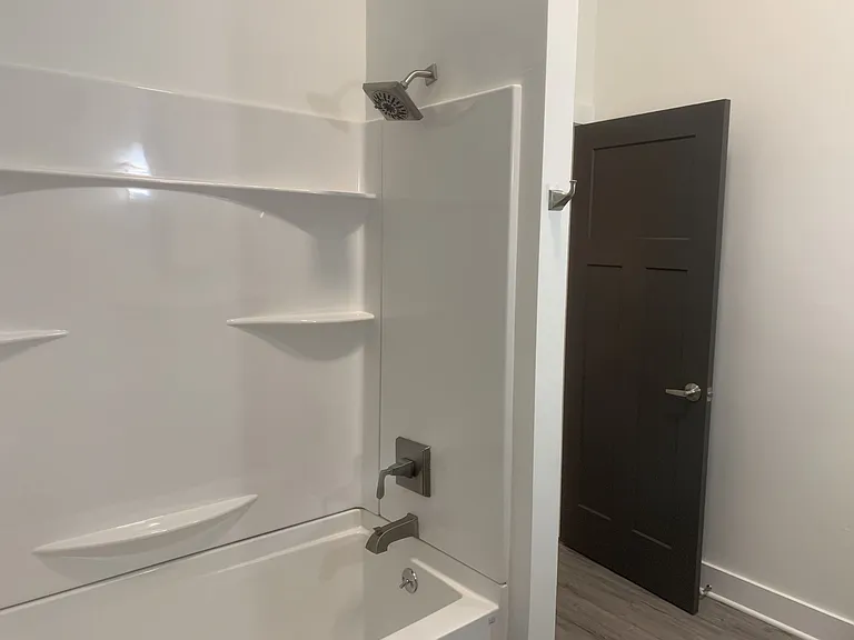 652 Oak Grove Rd — Photo 15