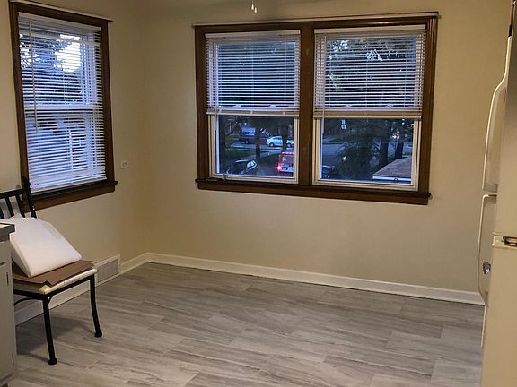 2nd image of 5358 W Montrose Ave #2