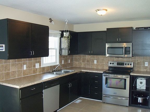 4th image of 2514 Harley Dr