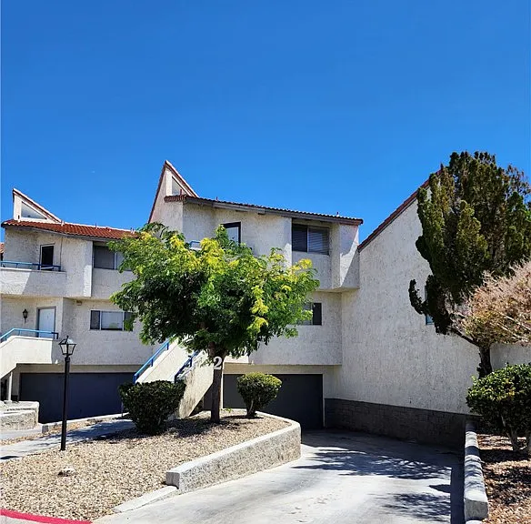 14530 Nautical Ln — Photo 1