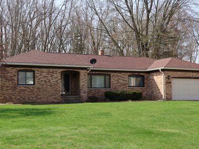 5393 N Dyewood Dr, Flint, MI, 48532