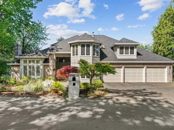 18280 Delenka Ln, Lake Oswego, OR 97034