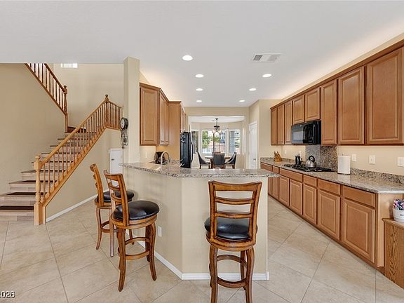 5th image of 10239 Dove Row Ave