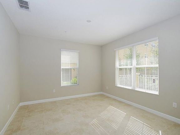 3rd image of 1811 Piedmont Pl