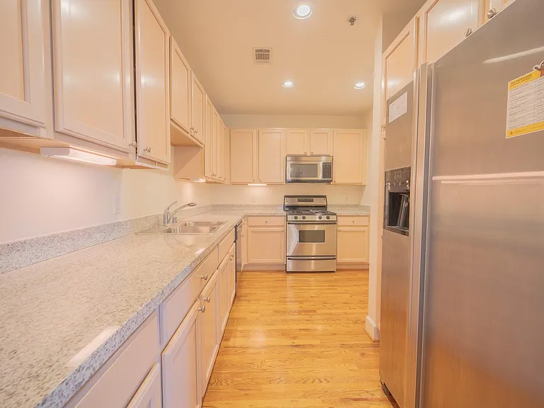2520 Robinhood St #505 — Photo 20