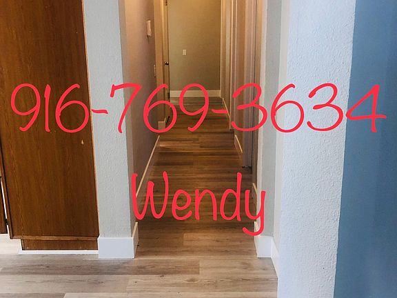 Hallway, right side bedroom, left middle is bathroom, last left is master bedroom