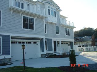 202 59th St #B, Virginia Beach, VA 23451