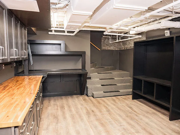 275 S Limestone St #150 — Photo 18