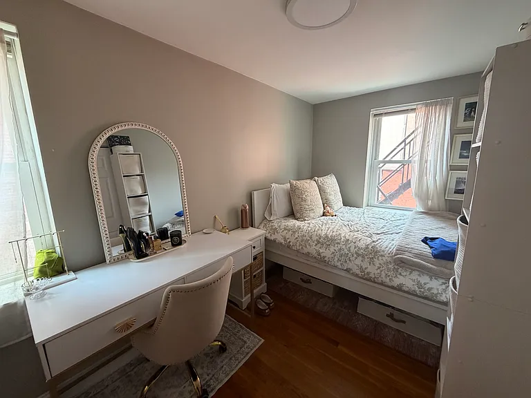 1 Wiget St #4 — Photo 13