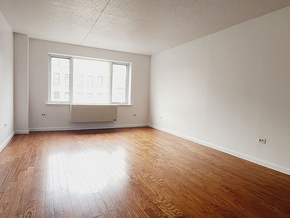 3rd image of 225 8th Ave #3G