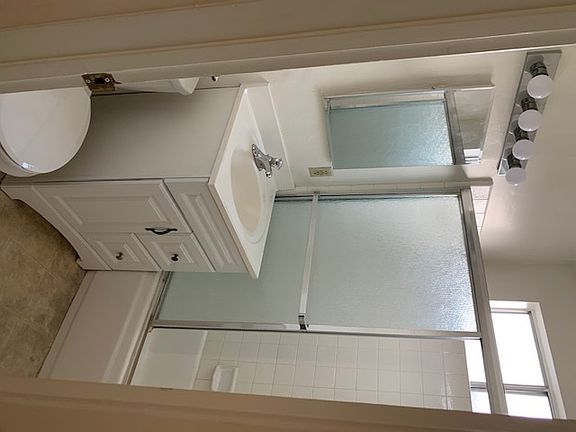 3rd image of 1717 Diamond St #1717