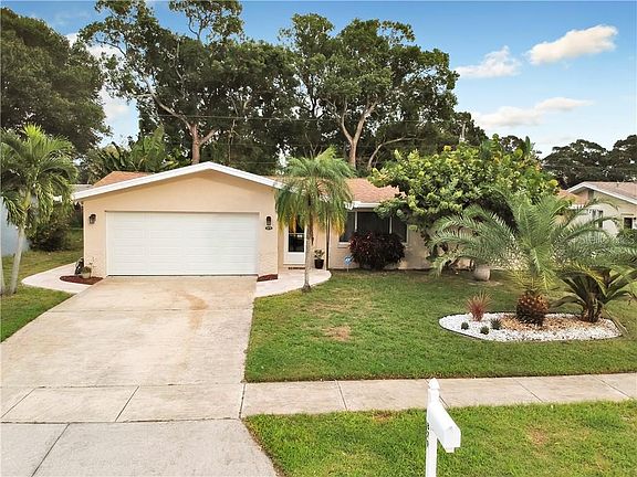 2nd image of 1879 Paradise Ln