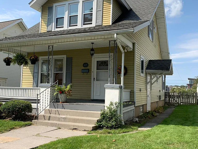 127 W Caracas Ave — Photo 6