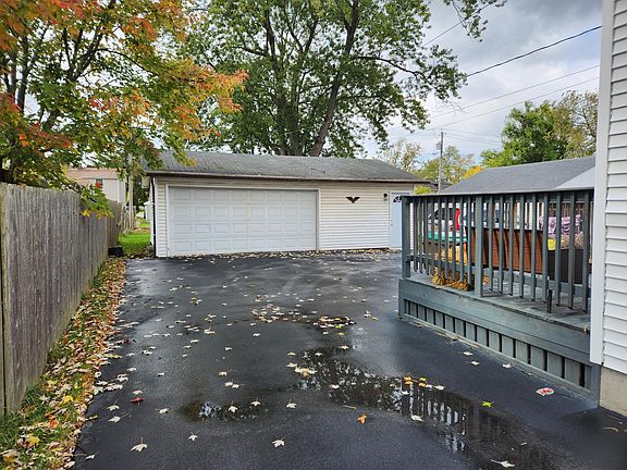 2nd image of 72 Montfort Dr #2