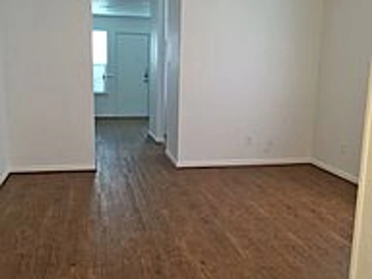 August 2027 Pre-Lease!! Cute 3 Bedroom 1.5 Bathroom Home — Photo 4