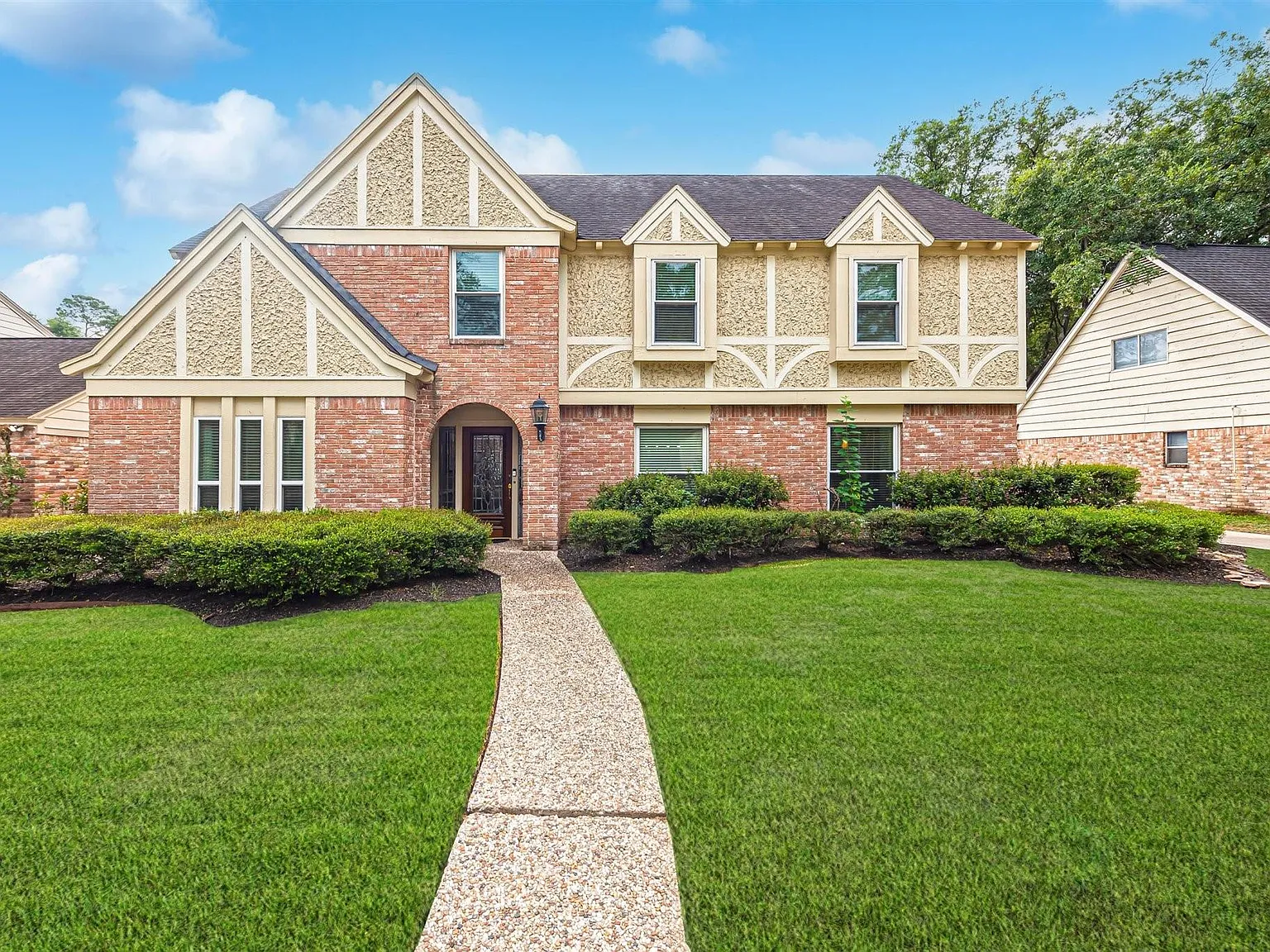 6 bed, 3.5 bath, 3121 sqft, $5,500 — Photo 3