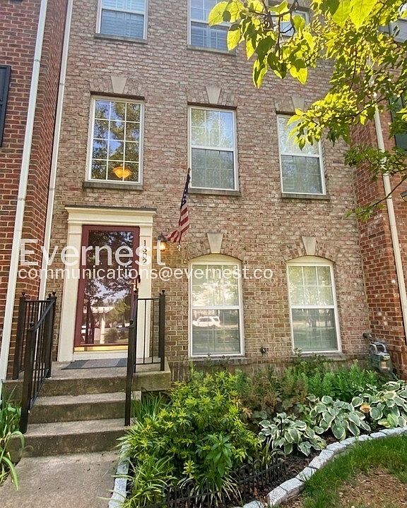 1st image of 1302 Wilcox Ave