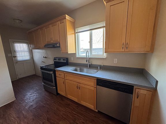 4th image of 3272 Briggs Ave #A