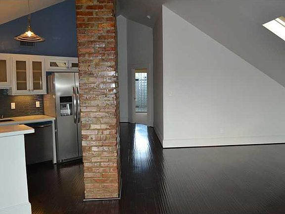 5th image of 1736 Washington Ave