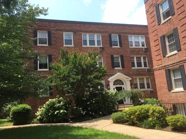 4491 Macarthur Blvd NW APT 103, Washington, DC 20007