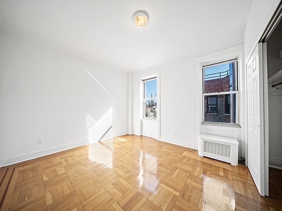 3rd image of 127 W 82nd St APT 9C