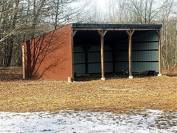 3rd image of 179 Old Turnpike Road