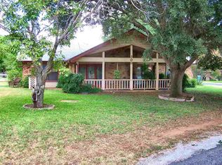 100 Raven St, Highland Haven, TX 78654