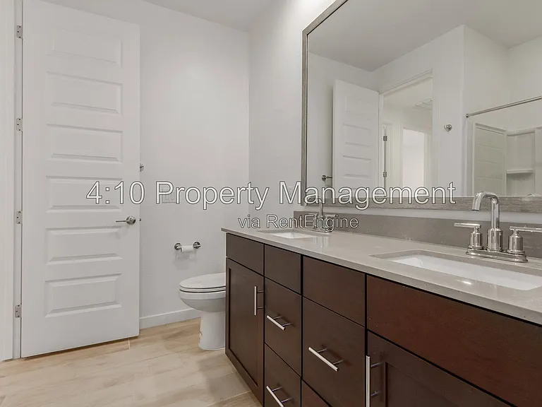 2222 E Palmdale Ln — Photo 28
