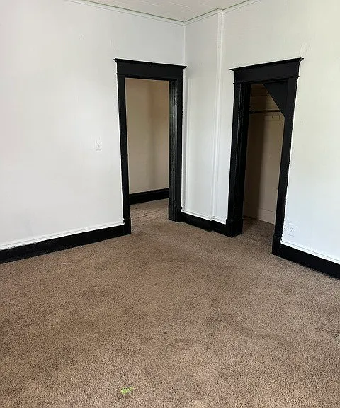 212 W Washington St — Photo 13