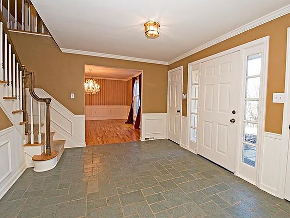 2nd image of 110 Shannon Dr
