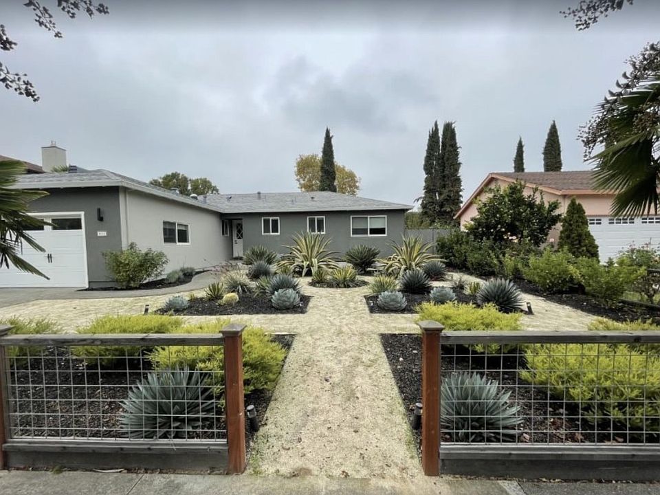 1st image of 1880 Larkspur St