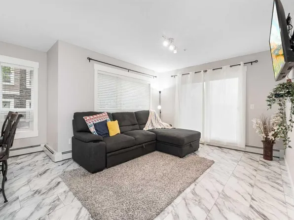 240 S Skyview Ranch Rd NE #3107, Calgary, AB T3N 0P4
