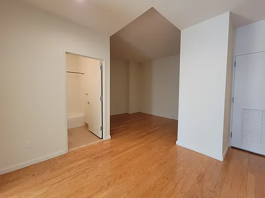 Rented by Algin Management | media 4