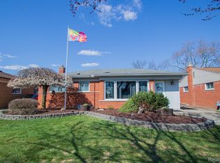 25160 Crowley St, Taylor, MI 48180